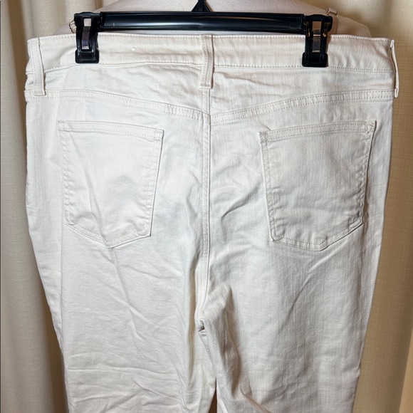 Chicos so slimming girlfriend slim leg Jean size 12R (2R) - Picture 5 of 5